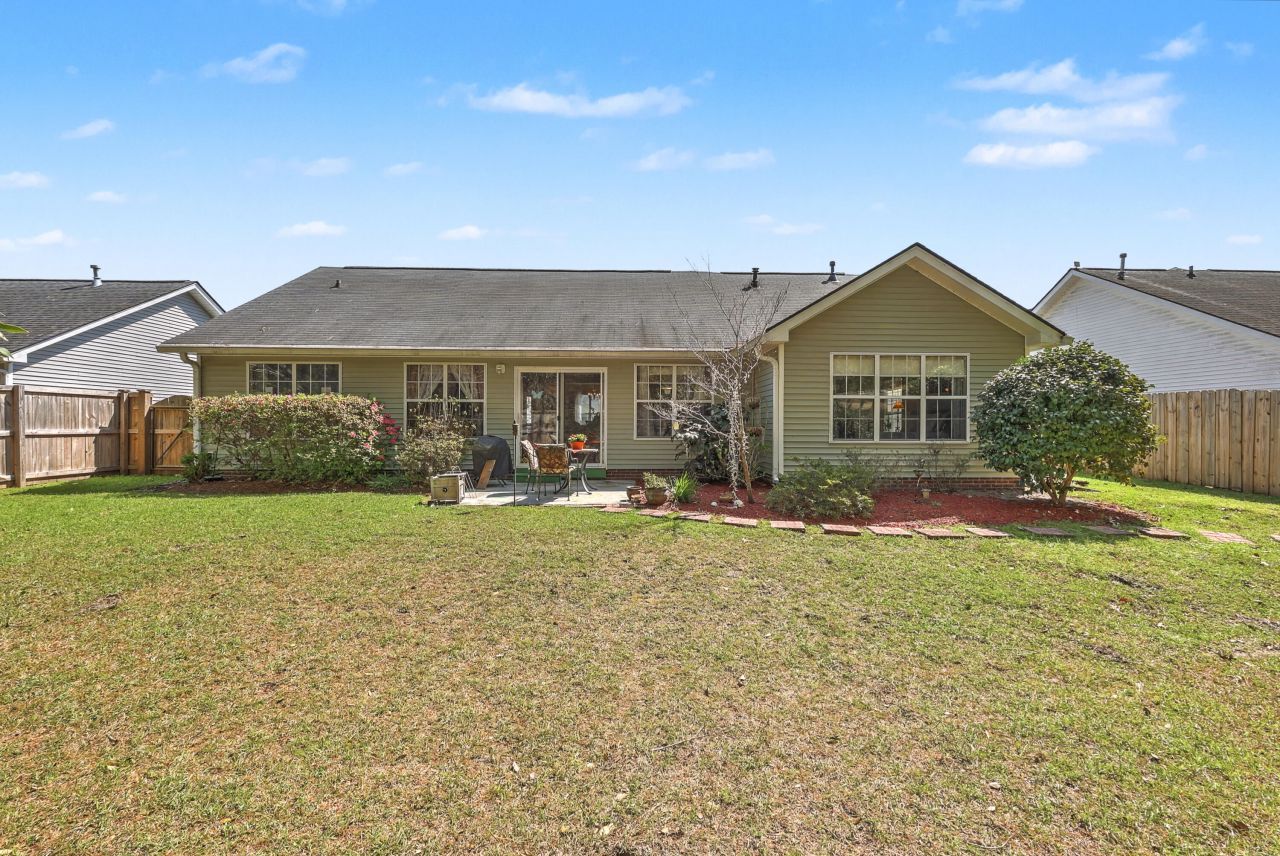 445 Cabrill Drive Photo 37