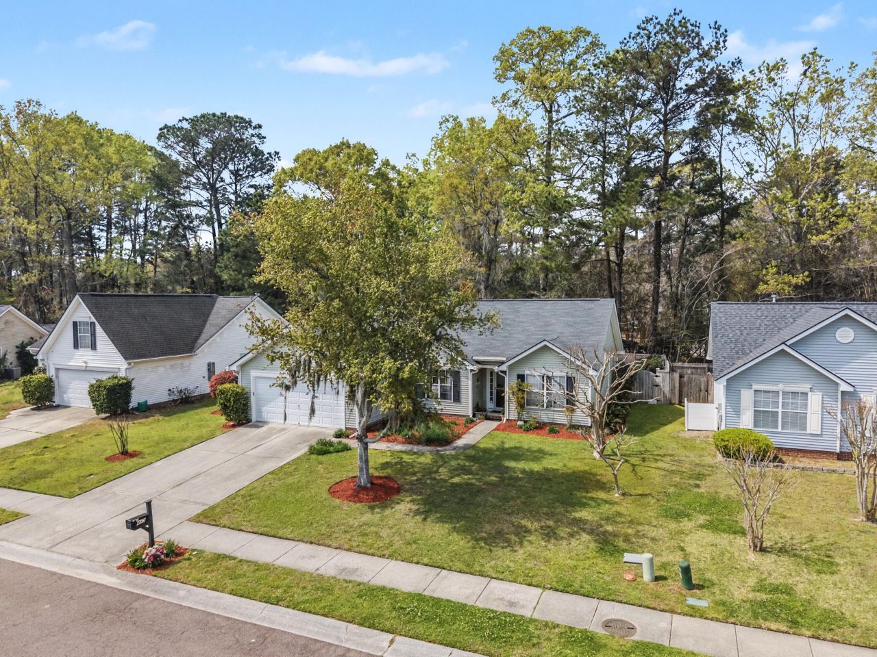 445 Cabrill Drive Photo 38