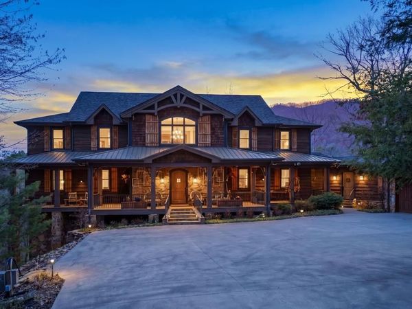 124 Wilderness Way, Ellijay, GA 30536