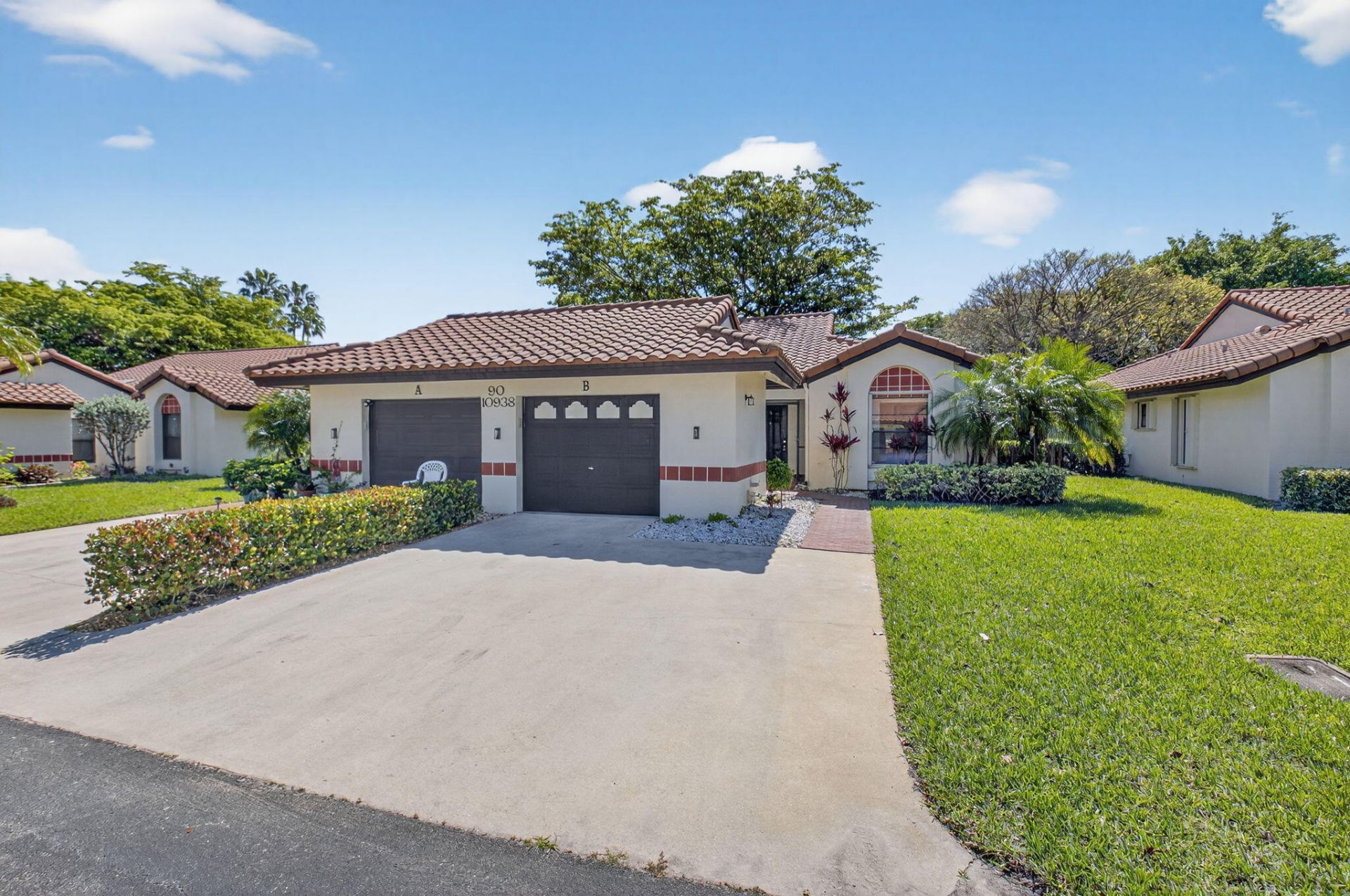10938 Roebelini Palm Court, Unit B, Boynton Beach, FL 33437 Photo