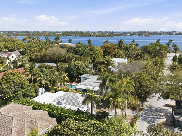 225 Plymouth Road, West Palm Beach, FL 33405