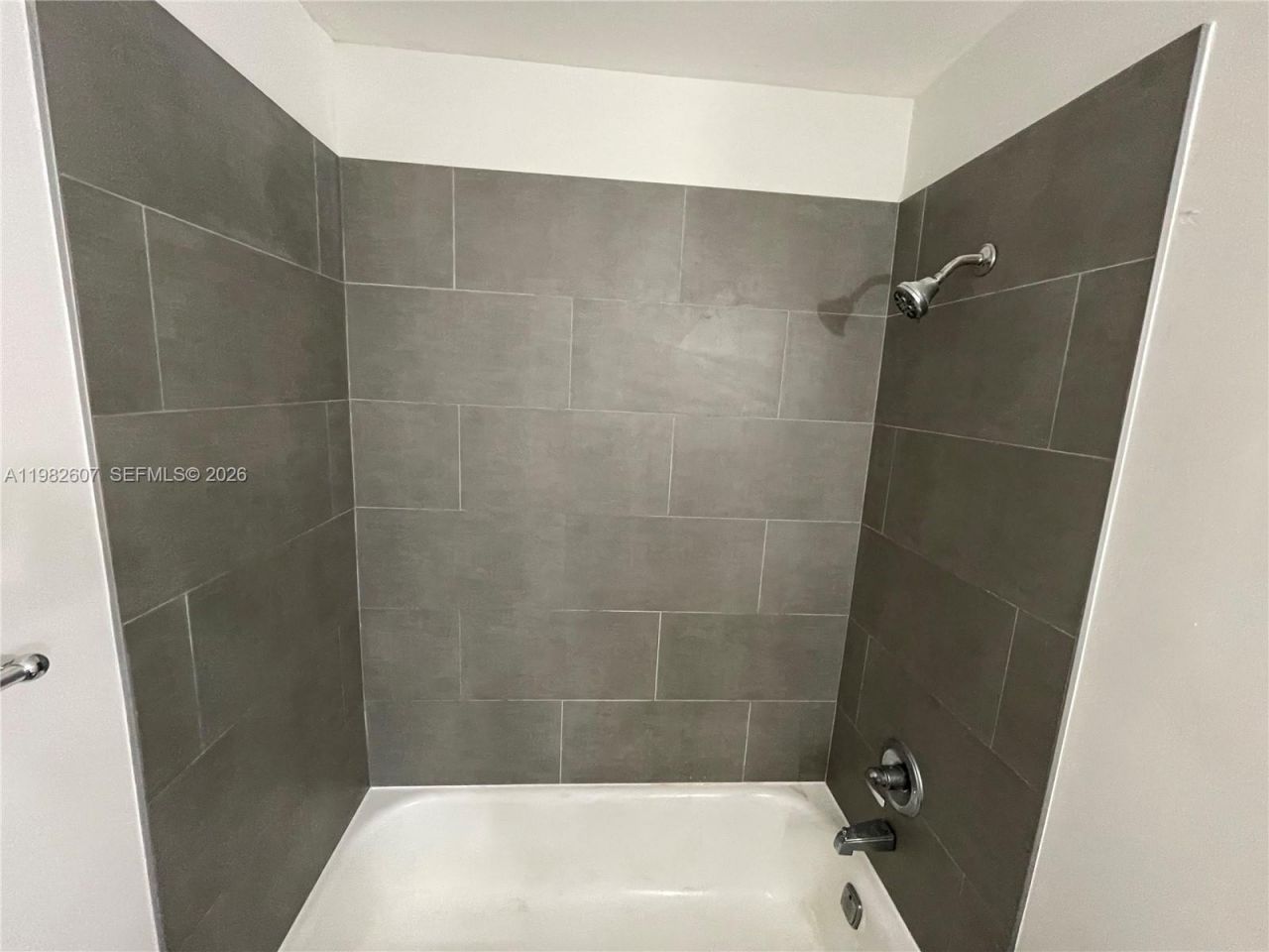 365 NE 125th St , Unit 409, North Miami, FL 33161 Photo