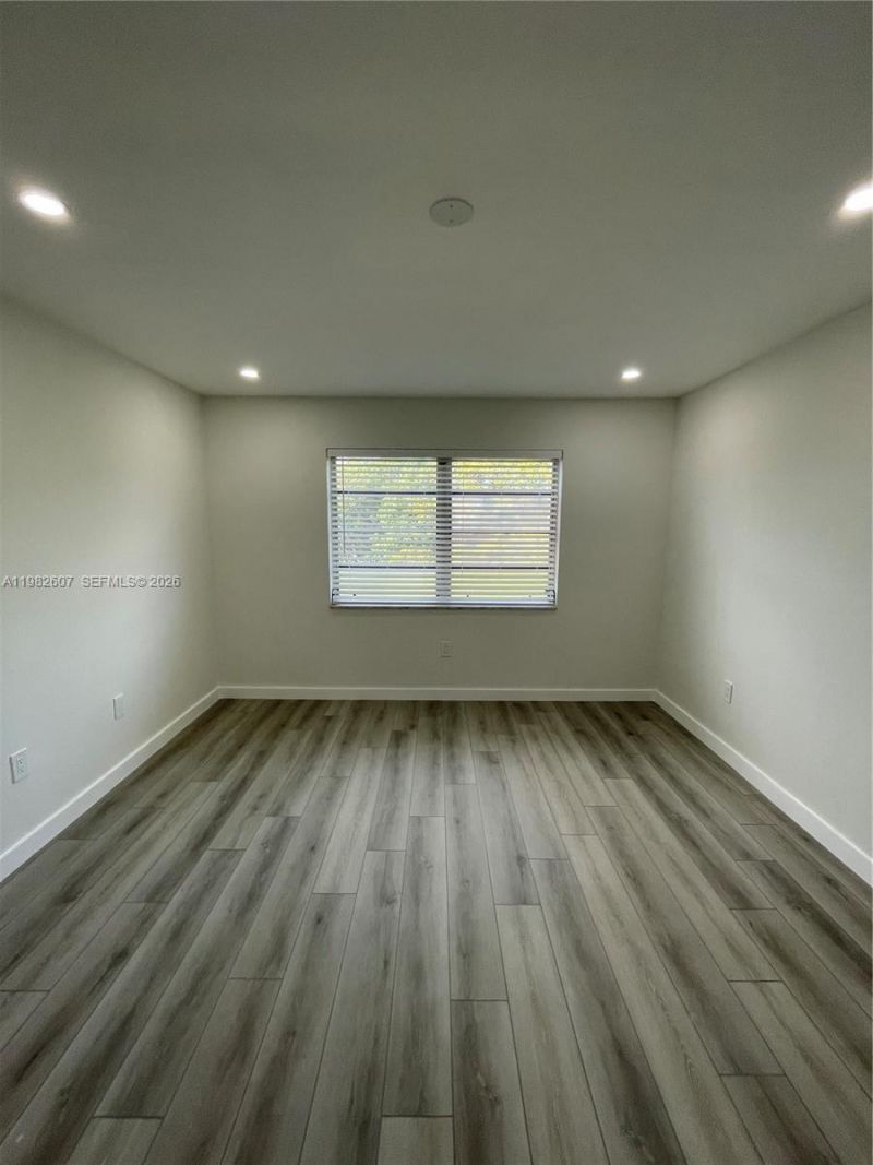 365 NE 125th St , Unit 409, North Miami, FL 33161 Photo