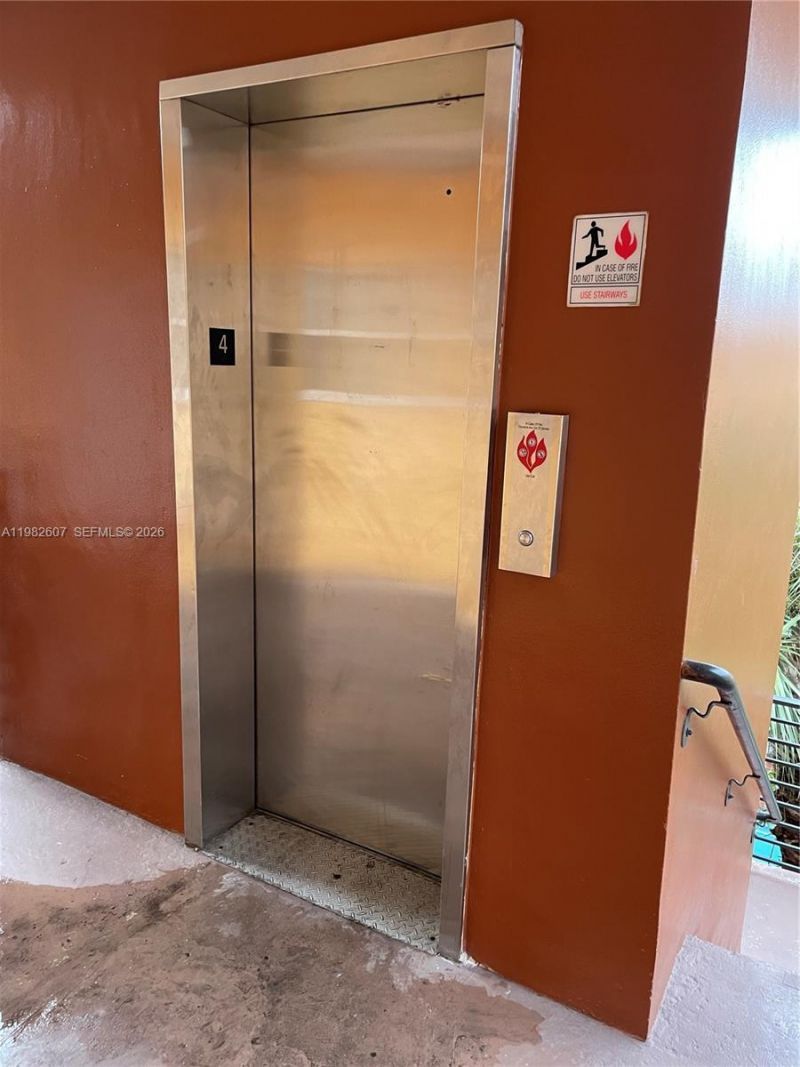 365 NE 125th St , Unit 409, North Miami, FL 33161 Photo