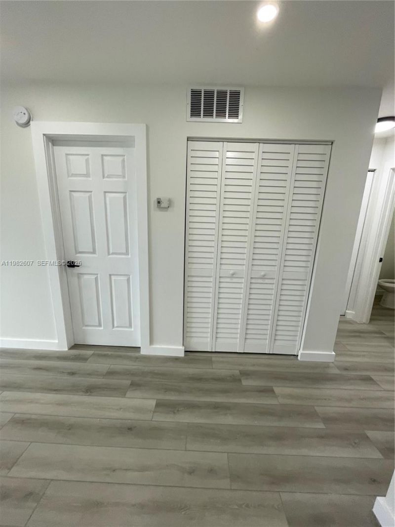 365 NE 125th St , Unit 409, North Miami, FL 33161 Photo