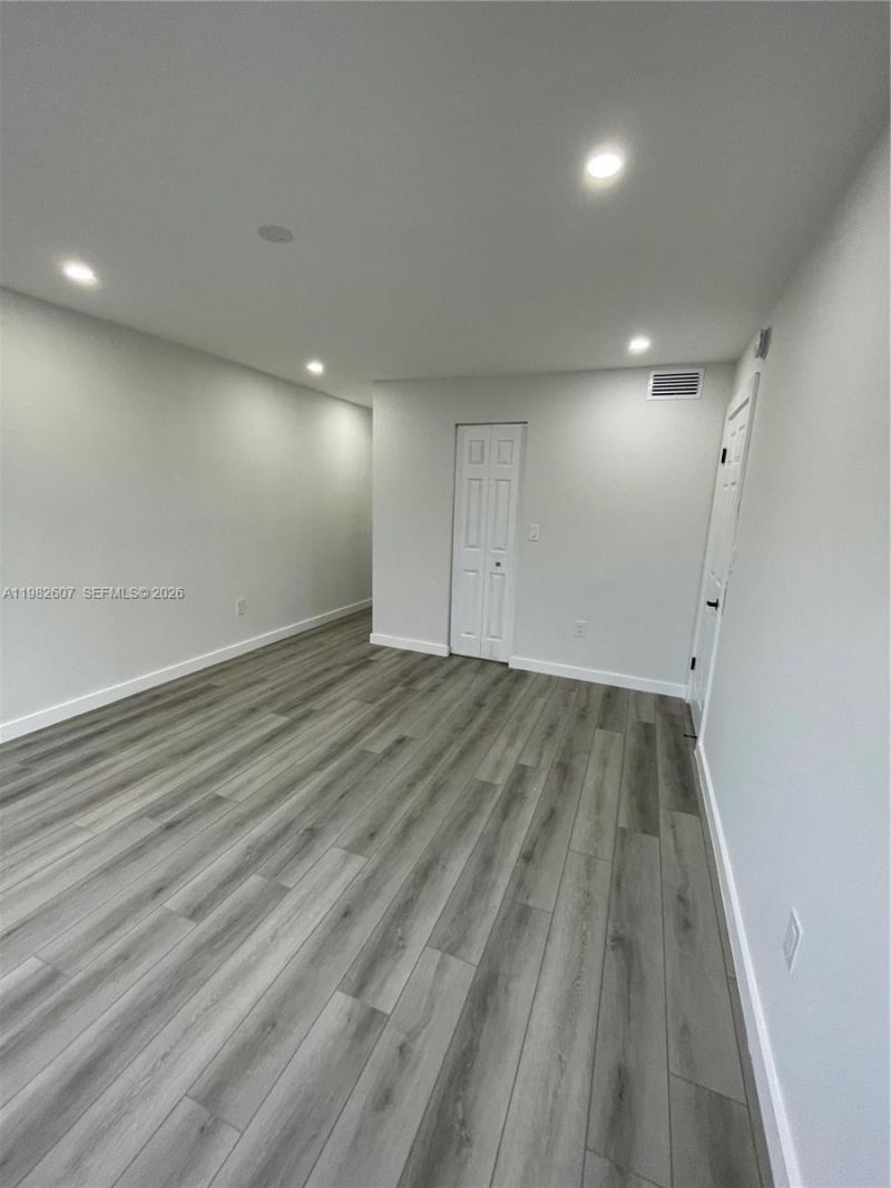 365 NE 125th St , Unit 409, North Miami, FL 33161 Photo