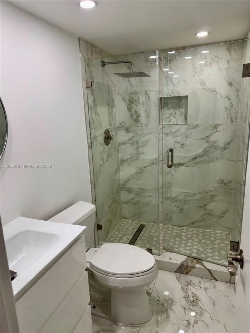 600 NE 36th St, Unit 317, Miami, FL 33137 Photo