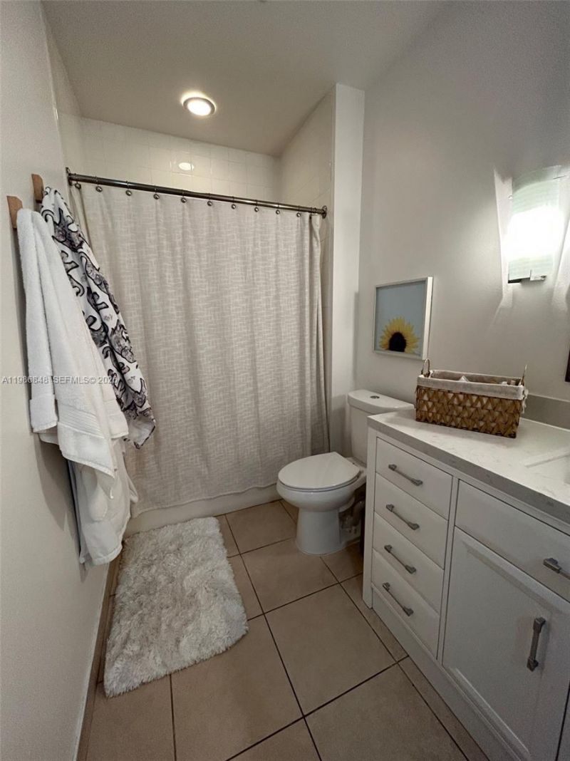 2001 Biscayne Blvd, Unit 2310, Miami, FL 33137 Photo