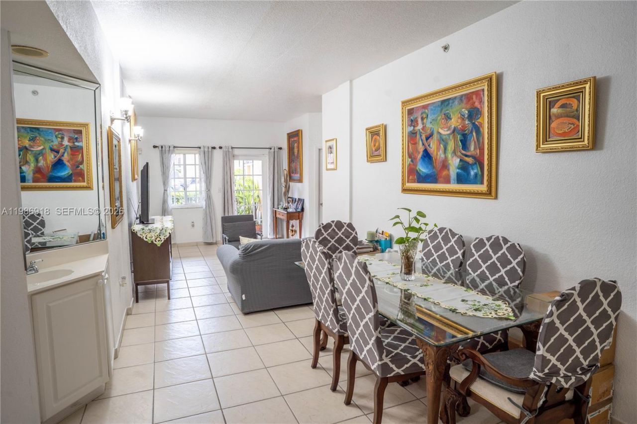 17425 NW 75th Pl, Unit 101, Hialeah, FL 33015 Photo