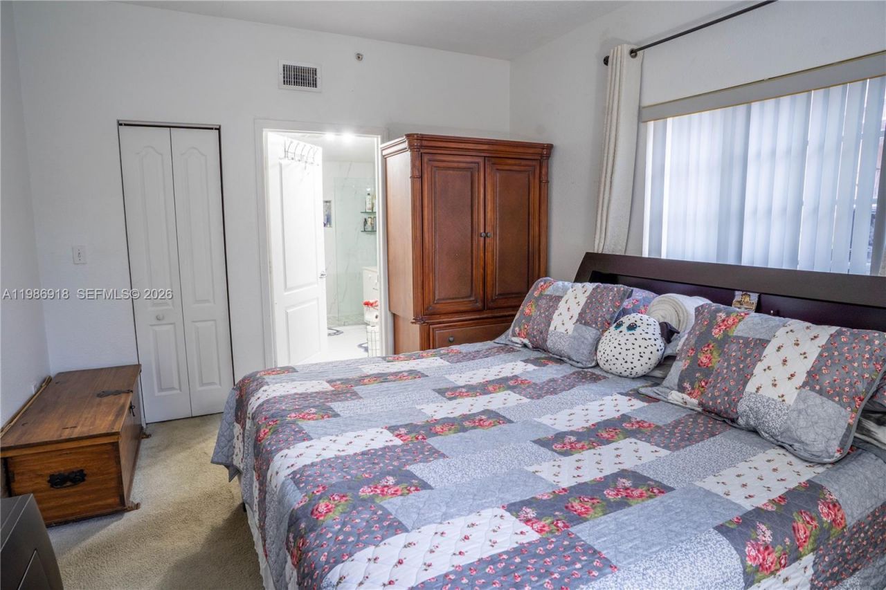 17425 NW 75th Pl, Unit 101, Hialeah, FL 33015 Photo