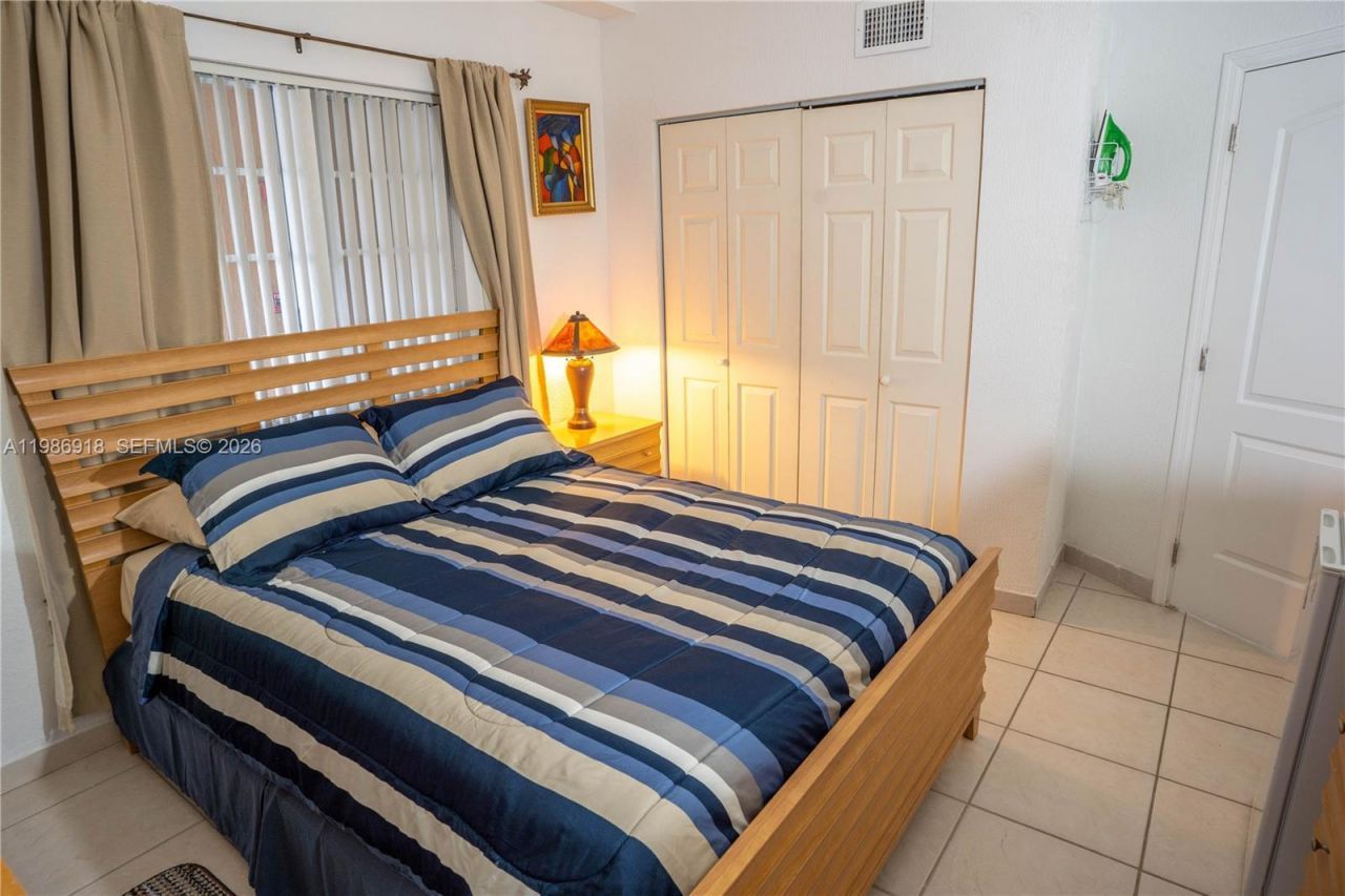 17425 NW 75th Pl, Unit 101, Hialeah, FL 33015 Photo