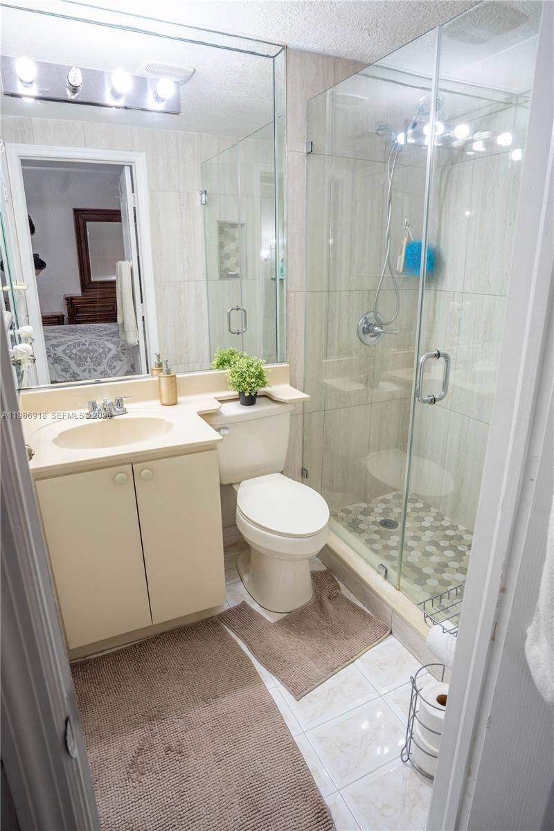 17425 NW 75th Pl, Unit 101, Hialeah, FL 33015 Photo
