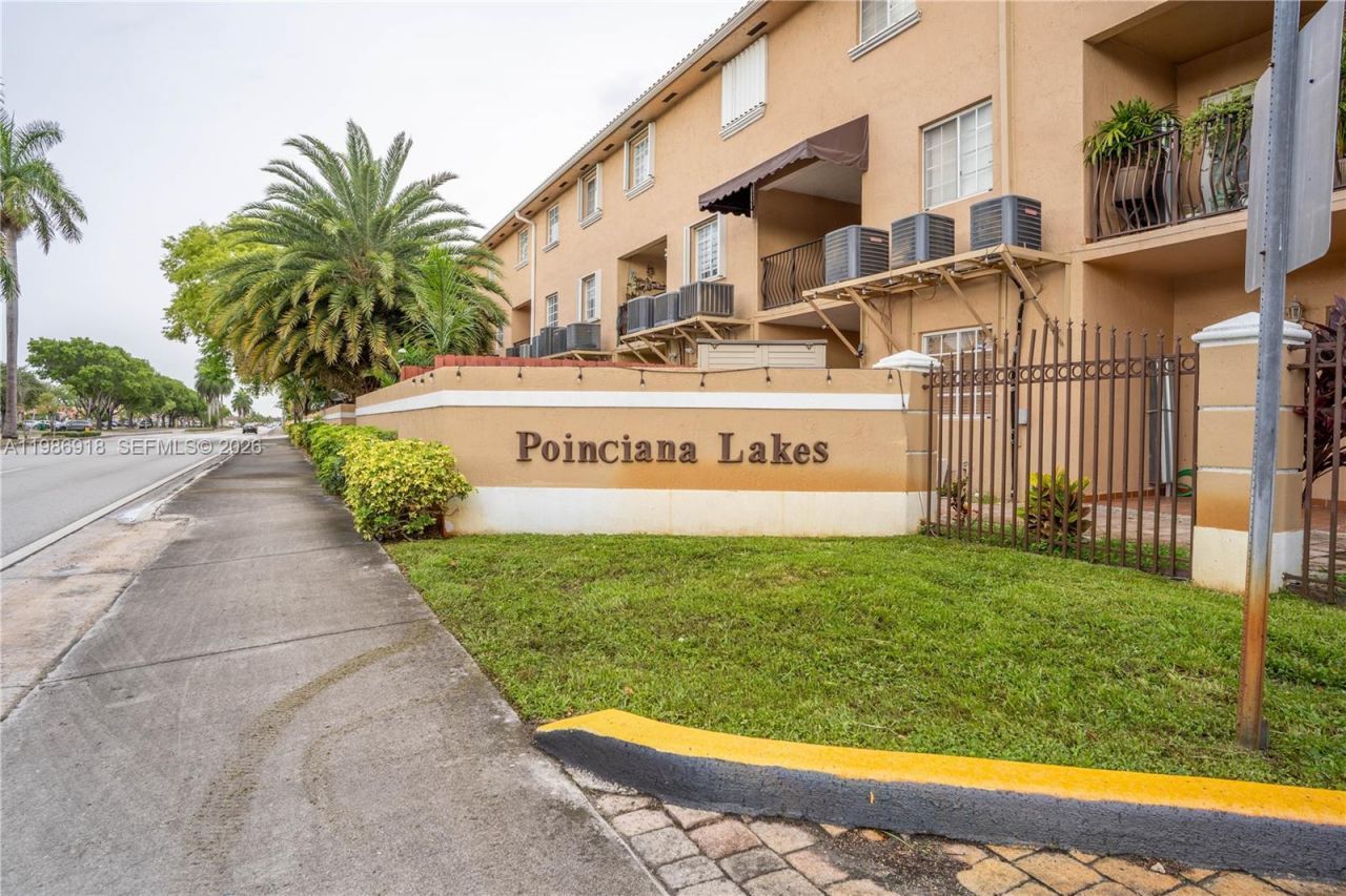 17425 NW 75th Pl, Unit 101, Hialeah, FL 33015 Photo