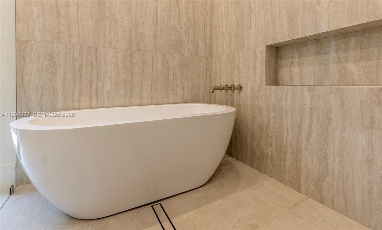 555 Catalonia Ave , Coral Gables, FL 33134 Photo