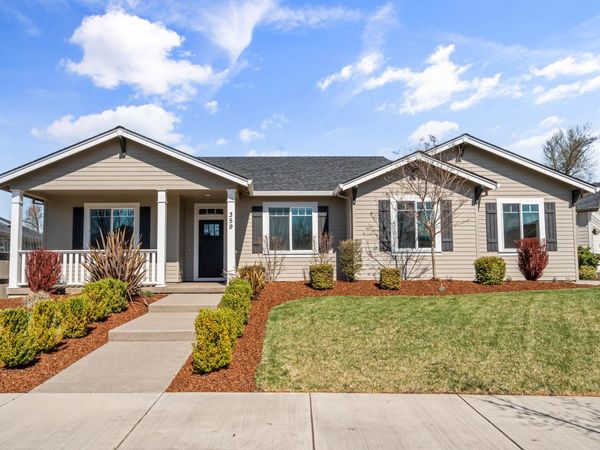 359 Kansas Drive, Medford, OR 97504