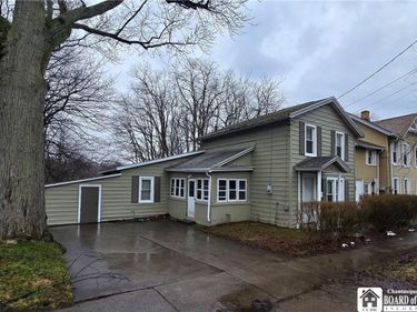 63 Eagle Street, Fredonia, NY 14063