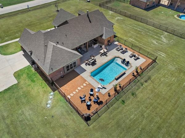 4421 Lake Breeze Drive, McKinney, TX 75071