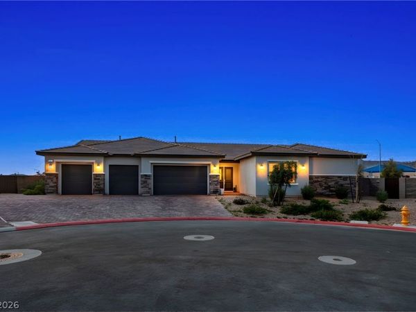 6561 W Azure Drive, Las Vegas, NV 89130