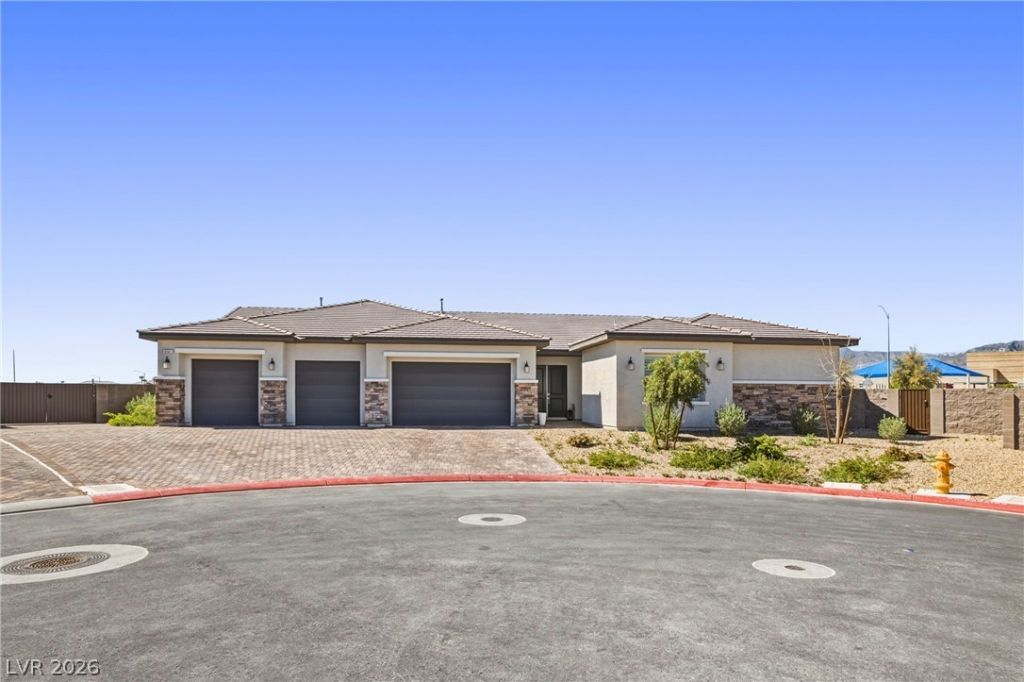 6561 W Azure Drive, Las Vegas, NV 89130