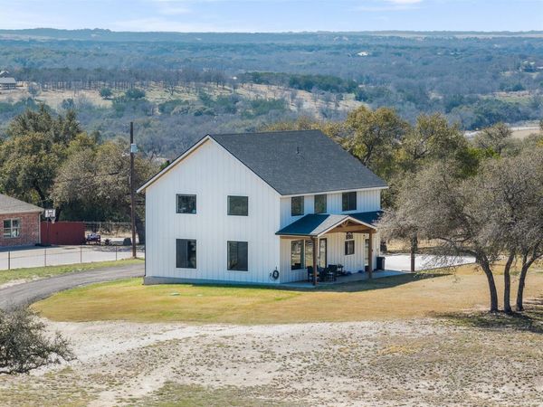 1800 Diamond Ridge DR, Lampasas, TX 76550
