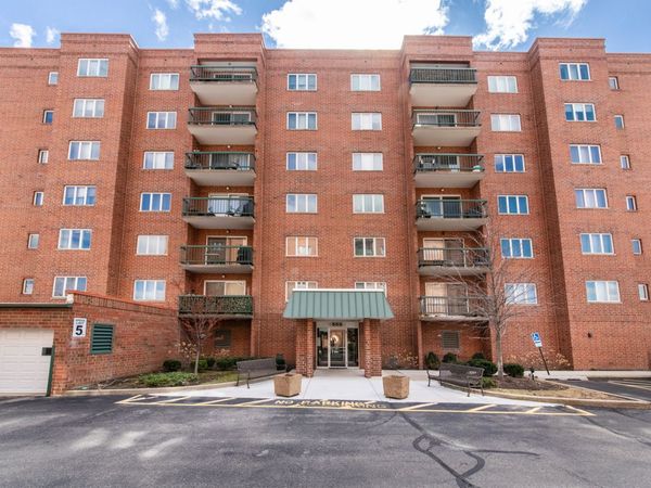 555 S River Road , Unit 607, Des Plaines, IL 60016