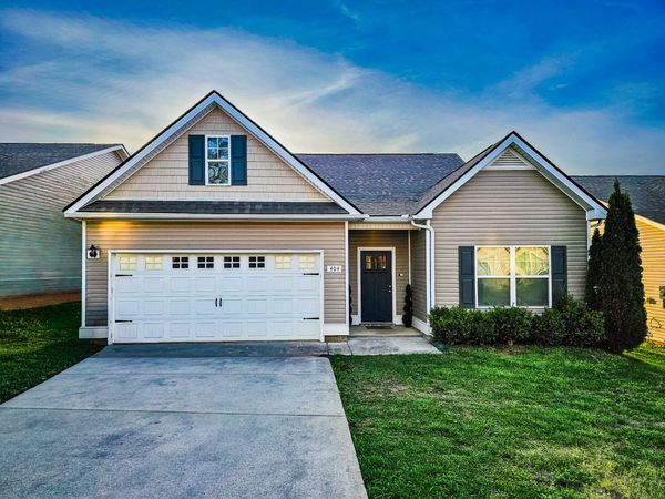 404 Tines Dr , Shelbyville, TN 37160