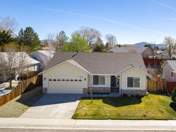 3539 Smoketree Avenue, Carson City, NV 89705