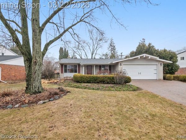 19771 Hickory Leaf Street, Southfield, MI 48076