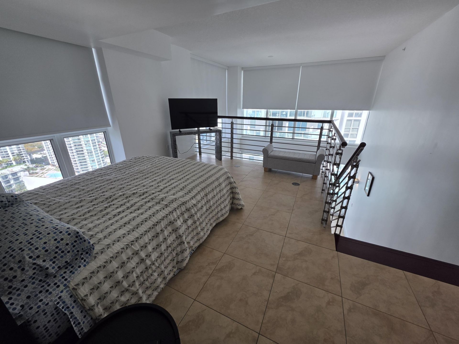 41 SE 5th Street, Unit 1917, Miami, FL 33131 Photo