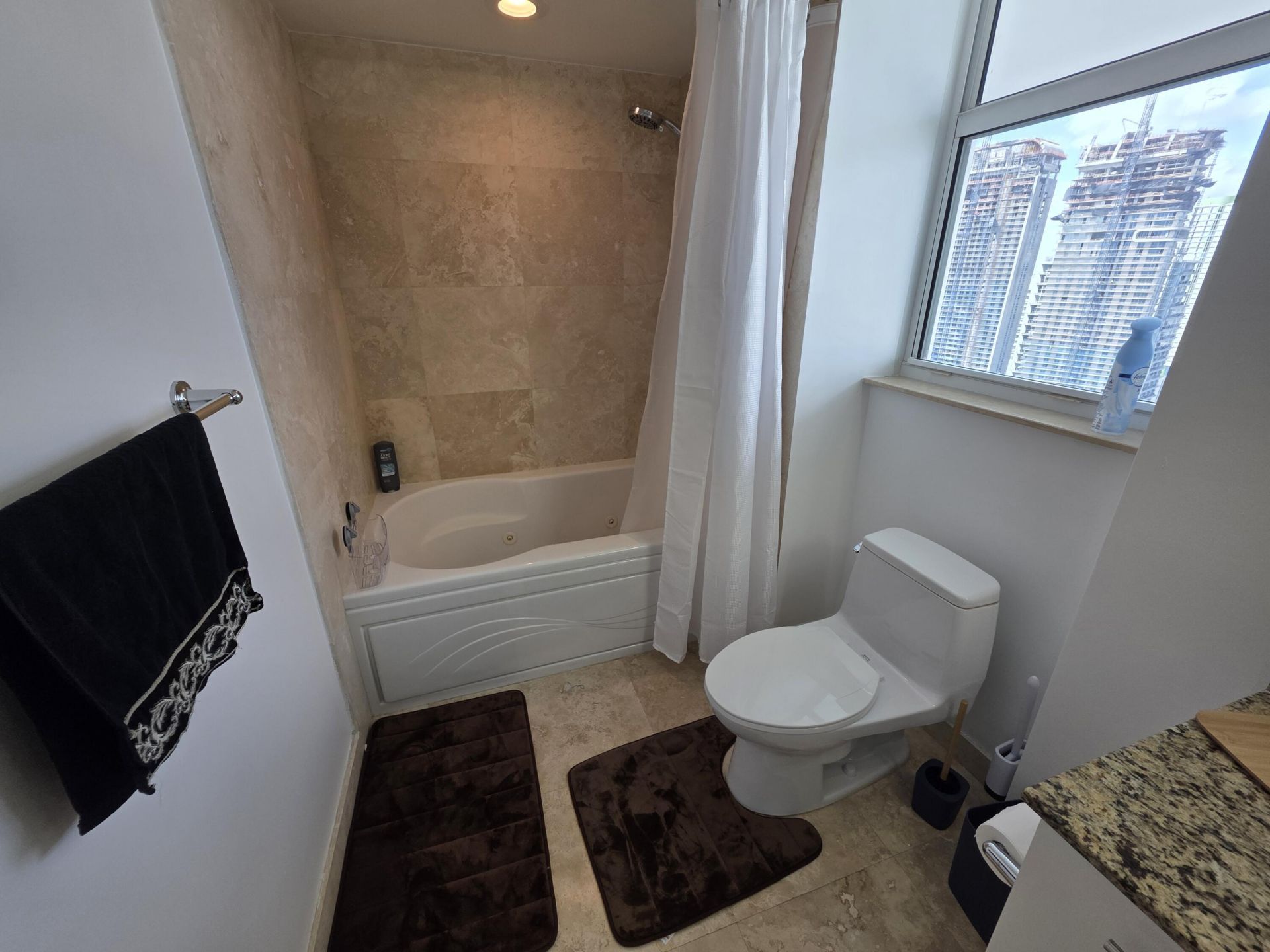 41 SE 5th Street, Unit 1917, Miami, FL 33131 Photo