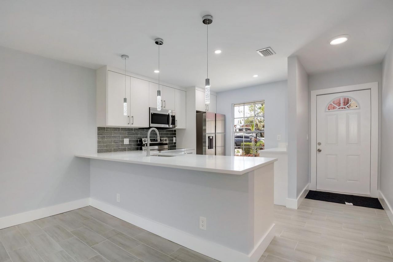 714 Nantucket Circle, Unit B, Lake Worth, FL 33467 Photo