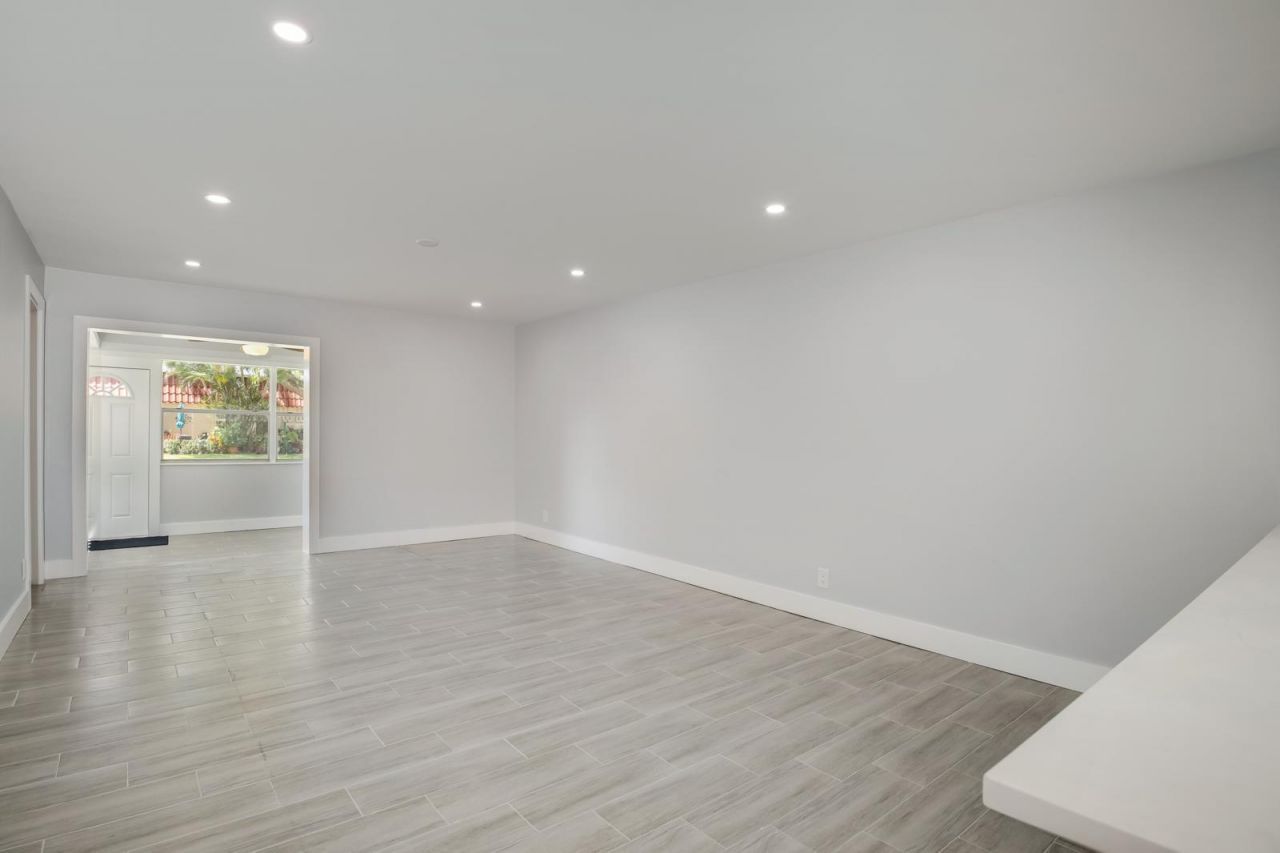 714 Nantucket Circle, Unit B, Lake Worth, FL 33467 Photo