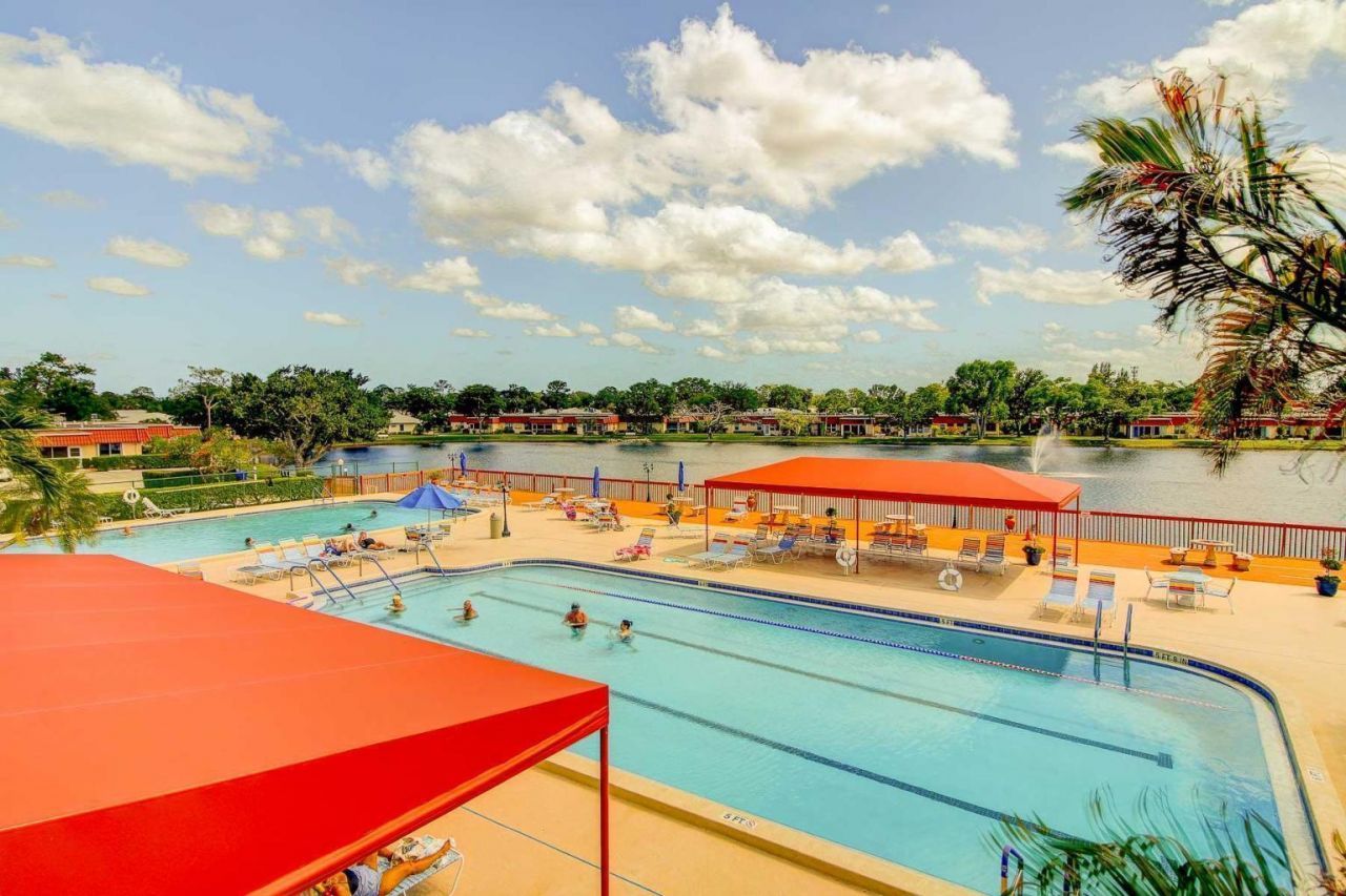 714 Nantucket Circle, Unit B, Lake Worth, FL 33467 Photo