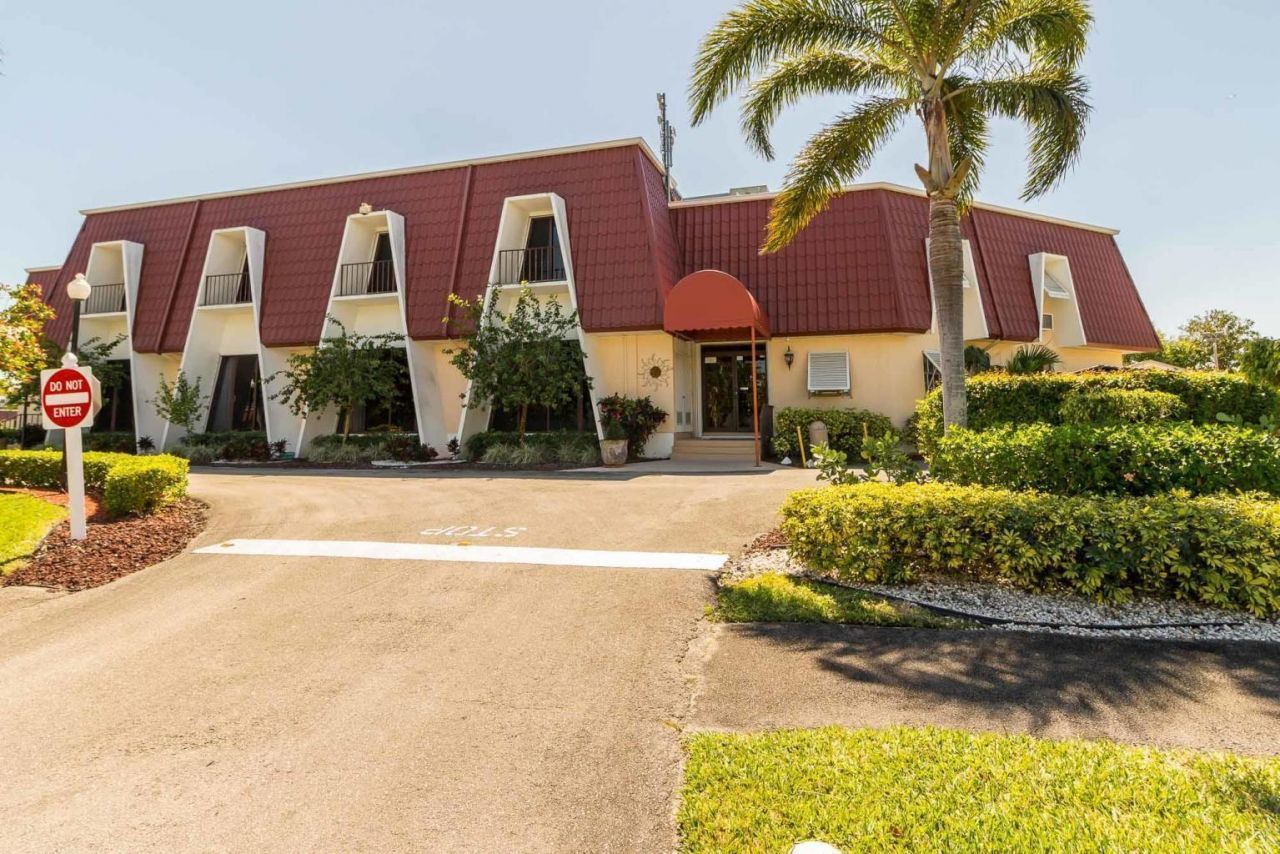 714 Nantucket Circle, Unit B, Lake Worth, FL 33467 Photo