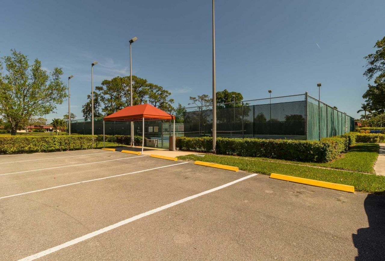 714 Nantucket Circle, Unit B, Lake Worth, FL 33467 Photo