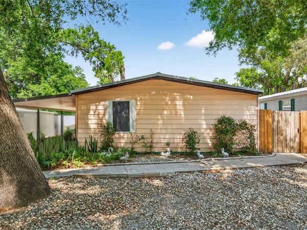 10510 BAY HILLS CIRCLE, THONOTOSASSA, FL 33592