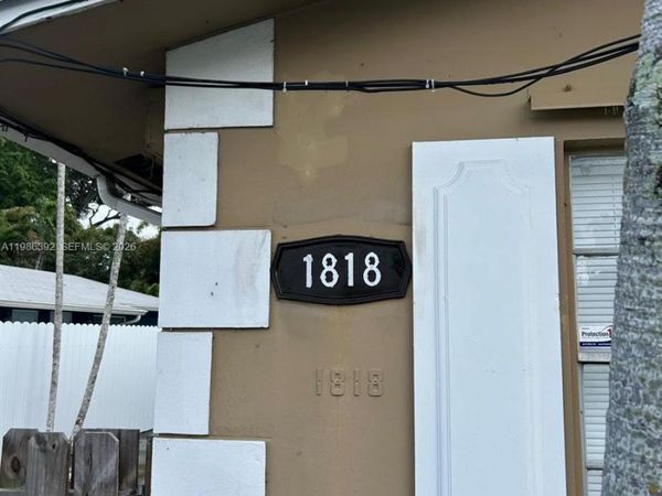 1818 SW 22nd St, Unit 2, Fort Lauderdale, FL 33315