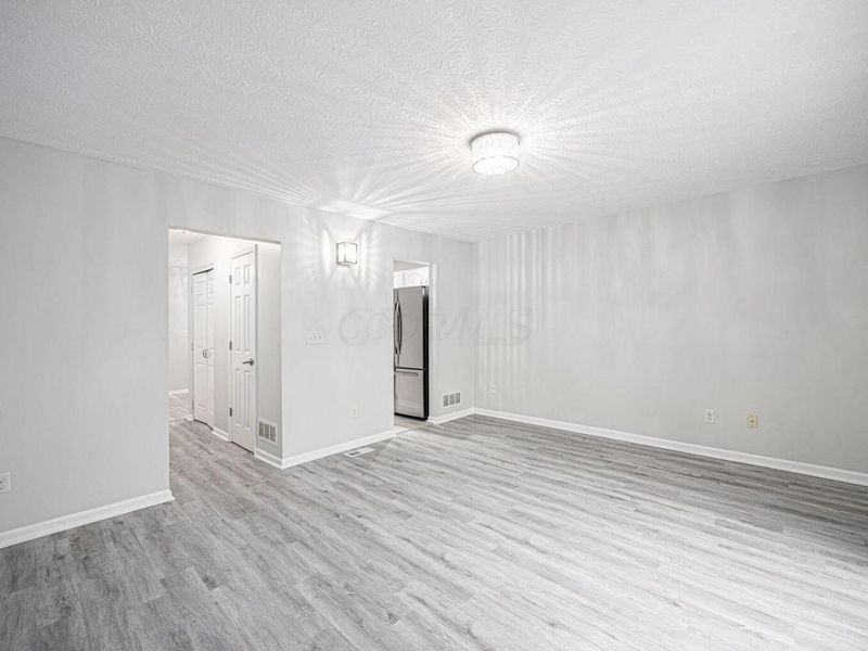 97 Tarryton Court W, Unit 19H, Columbus, OH 43228 Photo 10