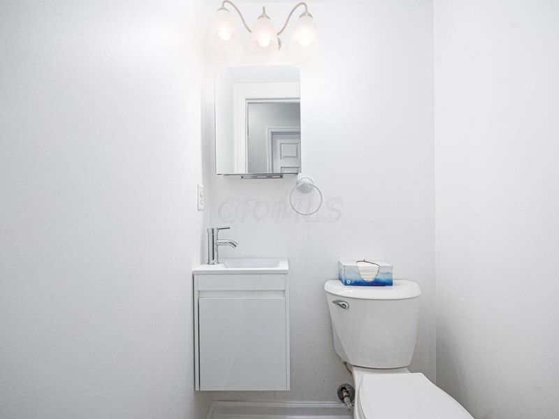 97 Tarryton Court W, Unit 19H, Columbus, OH 43228 Photo 13