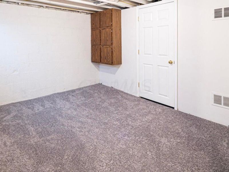 97 Tarryton Court W, Unit 19H, Columbus, OH 43228 Photo 23