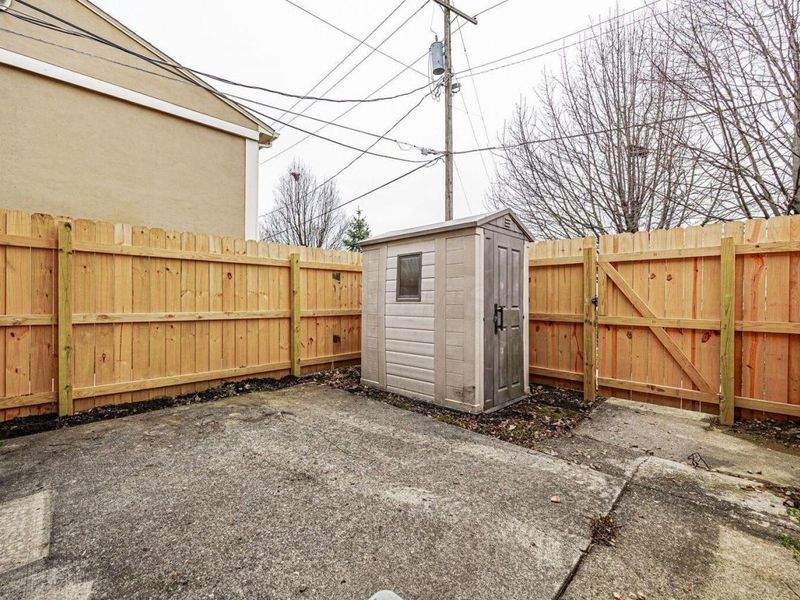 97 Tarryton Court W, Unit 19H, Columbus, OH 43228 Photo 27