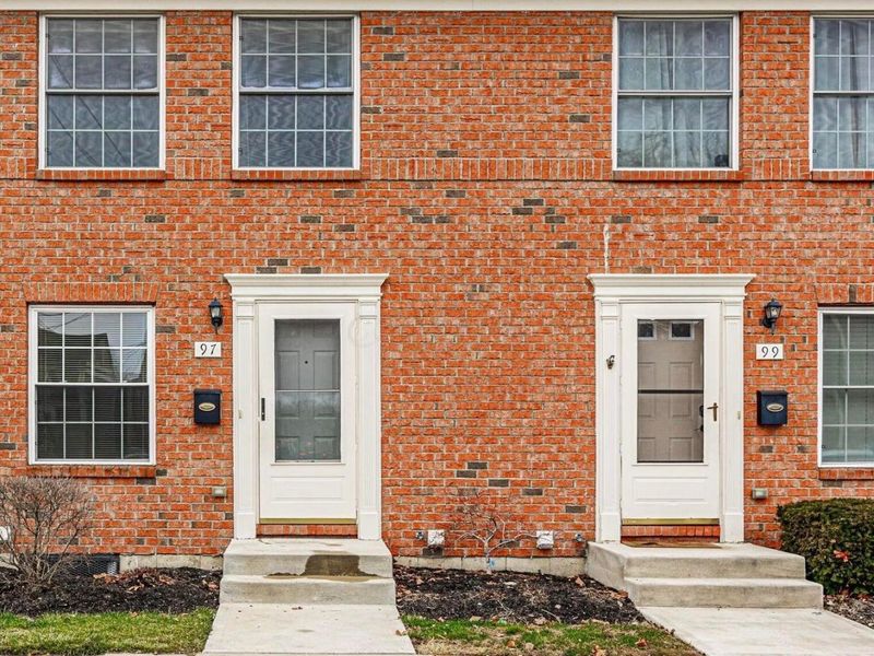 97 Tarryton Court W, Unit 19H, Columbus, OH 43228 Photo 3