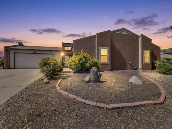 717 Casper Road SE, Rio Rancho, NM 87124