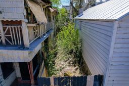 13 Line Street photo 4