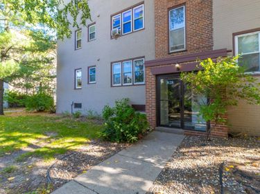 3128 W Bde Maka Ska Boulevard, Unit 415, Minneapolis, MN 55416
