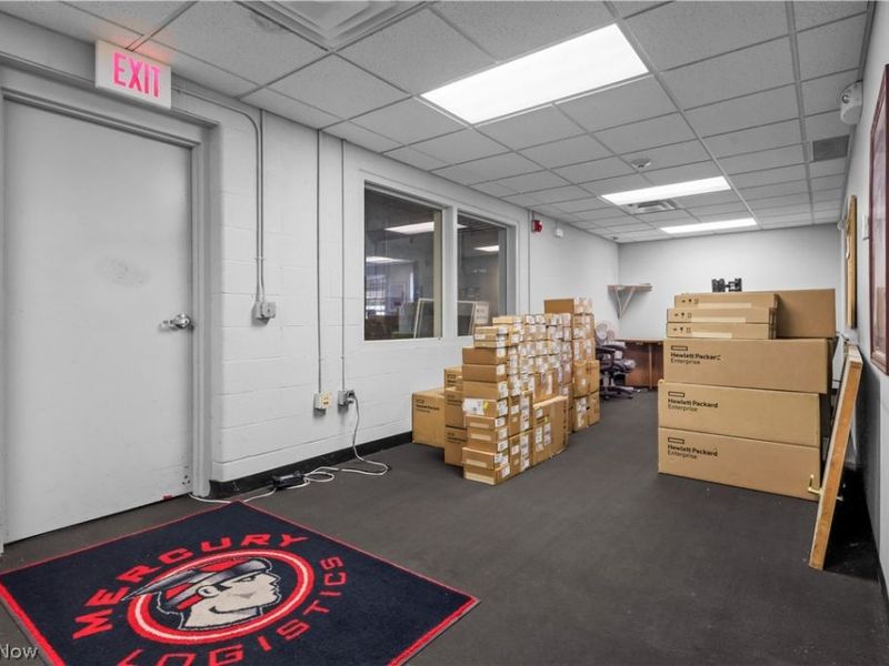 16172 Imperial , Strongsville, OH 44149 Photo 27