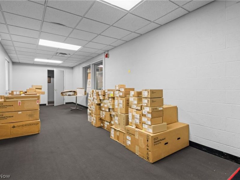 16172 Imperial , Strongsville, OH 44149 Photo 28