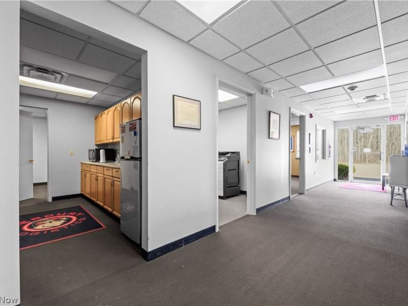 16172 Imperial , Strongsville, OH 44149 Photo 3