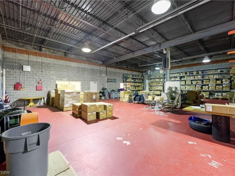 16172 Imperial , Strongsville, OH 44149 Photo 32