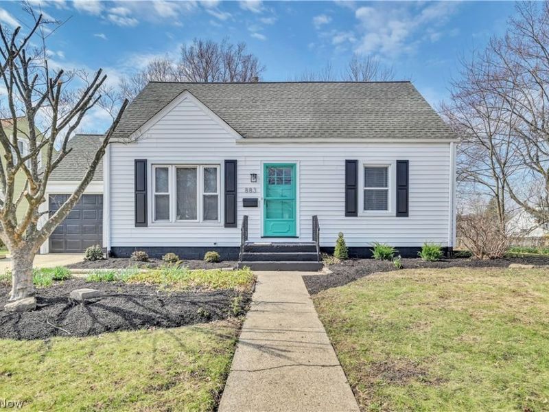 883 Bonnie Brae Avenue NE, Warren, OH 44483 Photo 1